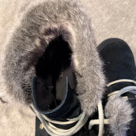Sorel Black Fur-Lined Winter Boots 9.5 womens - Picture 4 of 5